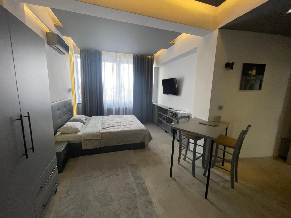 Engels Apartment Cluj Napoca Bagian luar foto